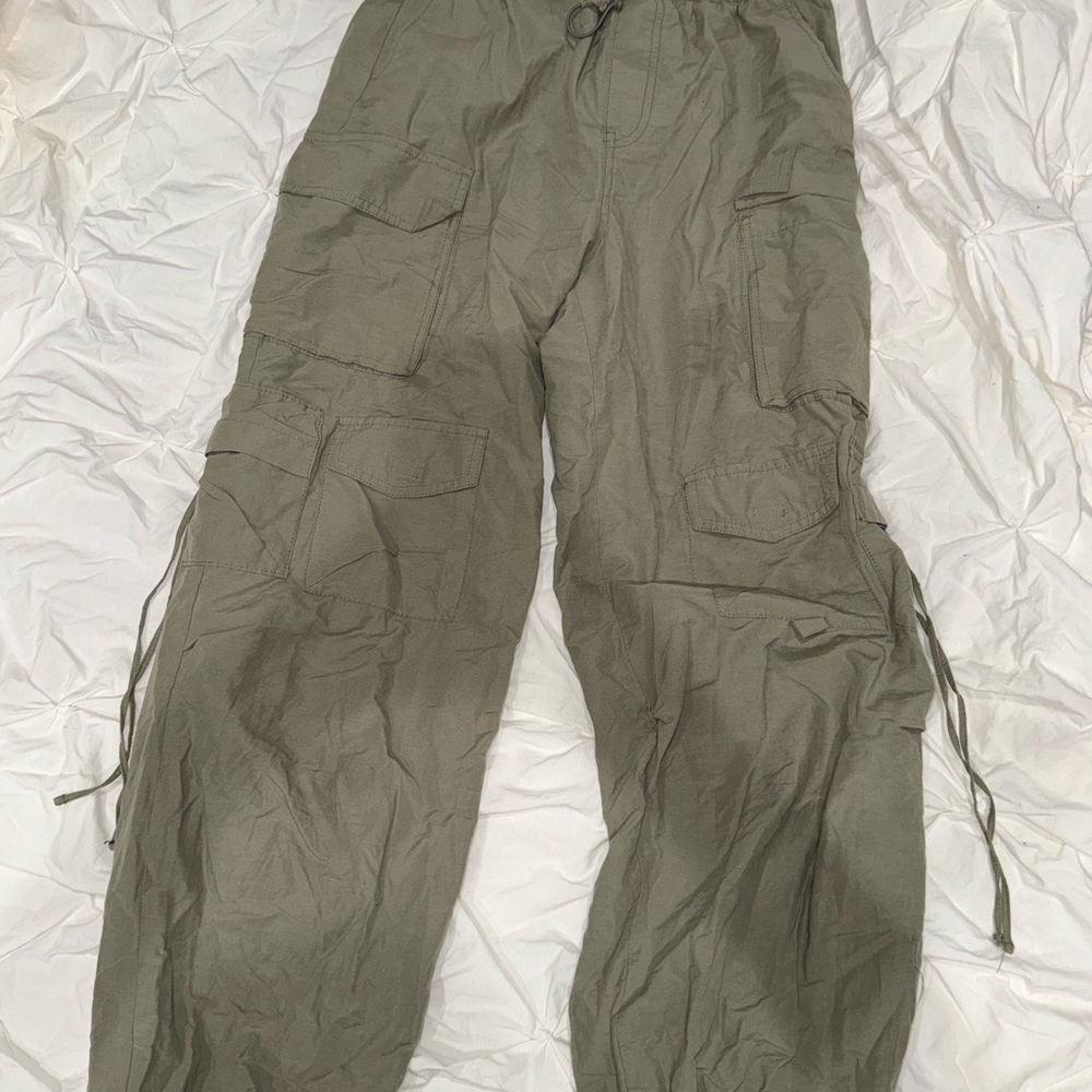 Aeropostale Green Cargo Pants
